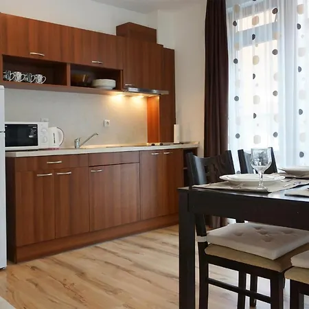 Apartcomplex In Viktorio 3 公寓 圣弗拉斯