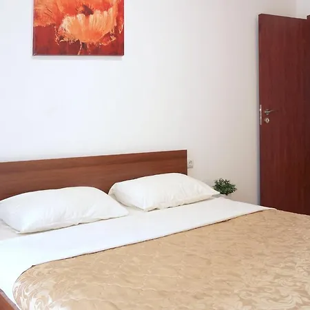 Apartcomplex In Viktorio 3 公寓 圣弗拉斯