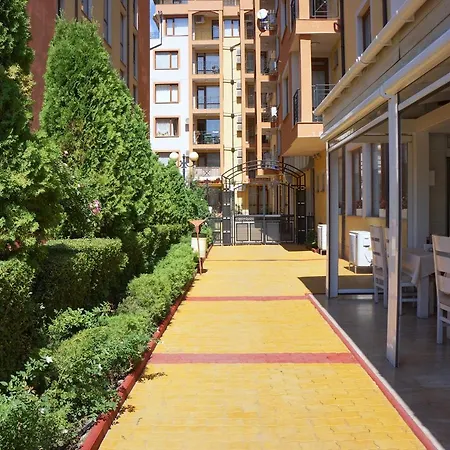Apartcomplex In Viktorio 3 *